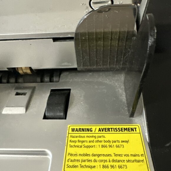 Royal Sovereign RBC-3200-CA Paper & Polymer Electric Bill Counter Cash Money - Picture 9 of 16